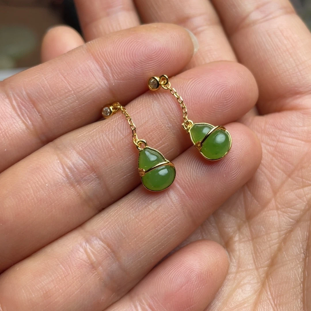 和田玉未镶嵌车挂