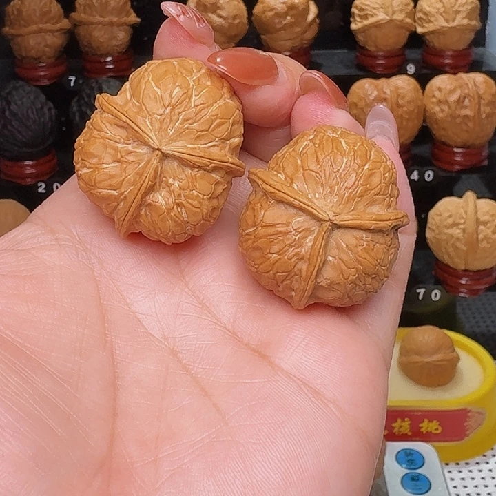 文玩核桃把件三棱35尺…………05号