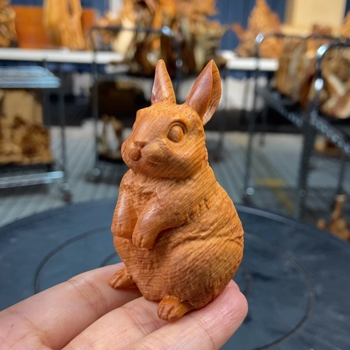 柏木（崖柏）手把件兔子