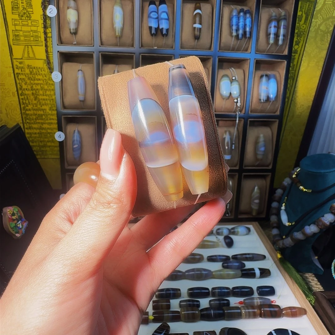 合金颈饰玛瑙/玉髓熊*