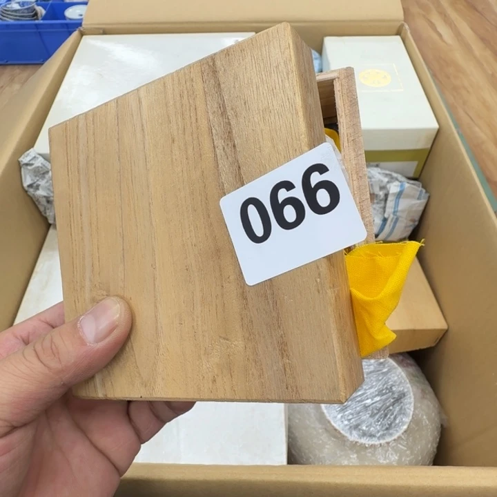 瓷片西**雪工艺品摆件瓷器摆件666
