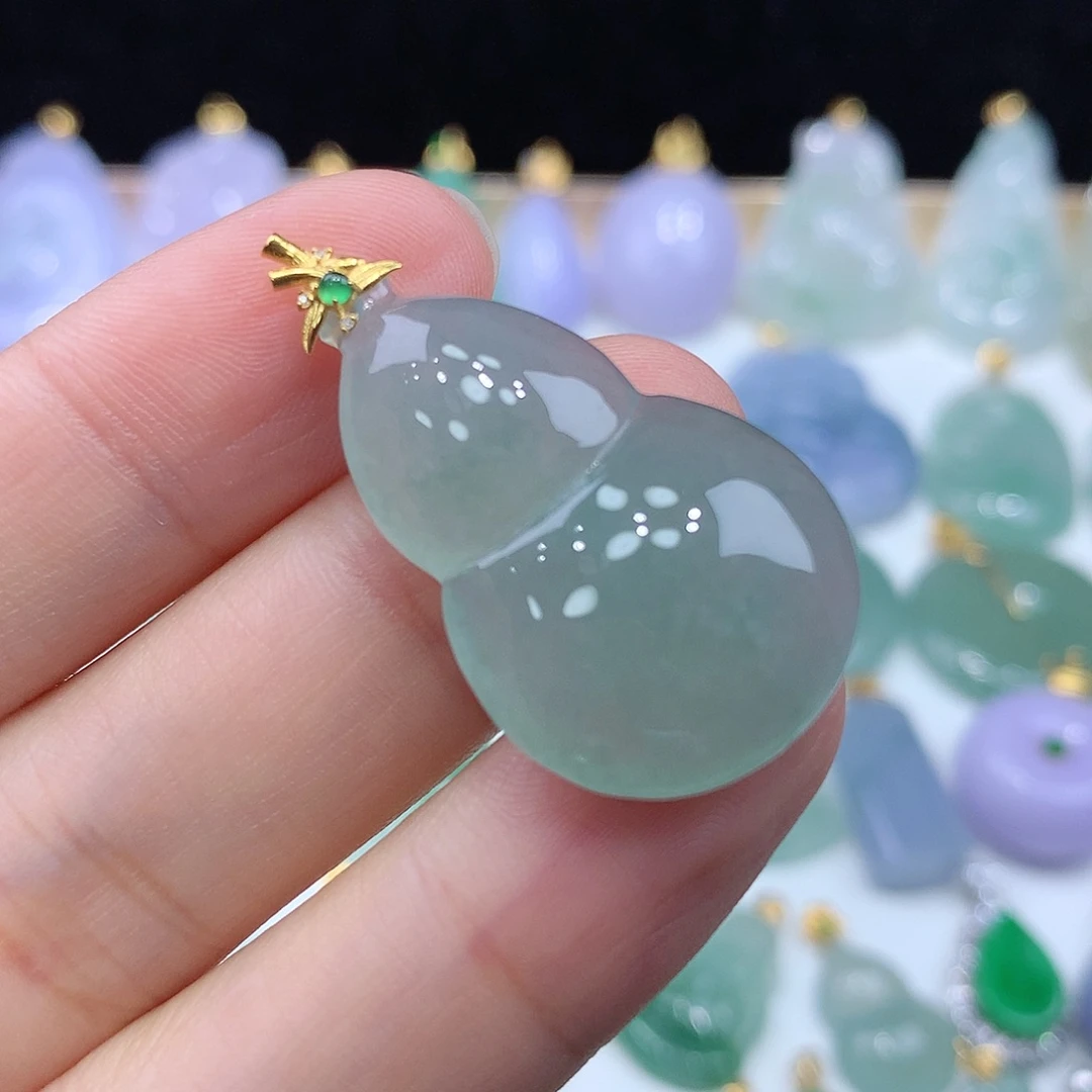 颈饰18K金镶嵌翡翠翡翠