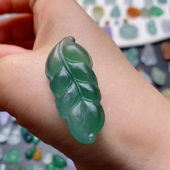 定制翡翠未镶嵌树叶