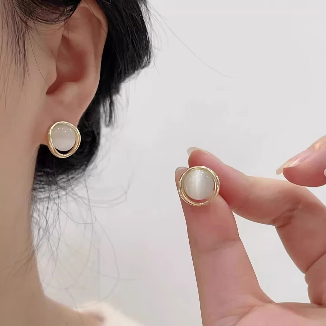 铜合金合成锆石耳饰 港风原创设计日韩耳钉气质法式百搭素款