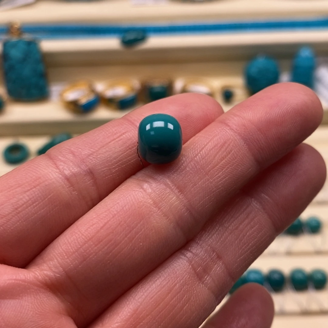 绿松石未镶嵌珠宝奇石直径9.7×8.3老型