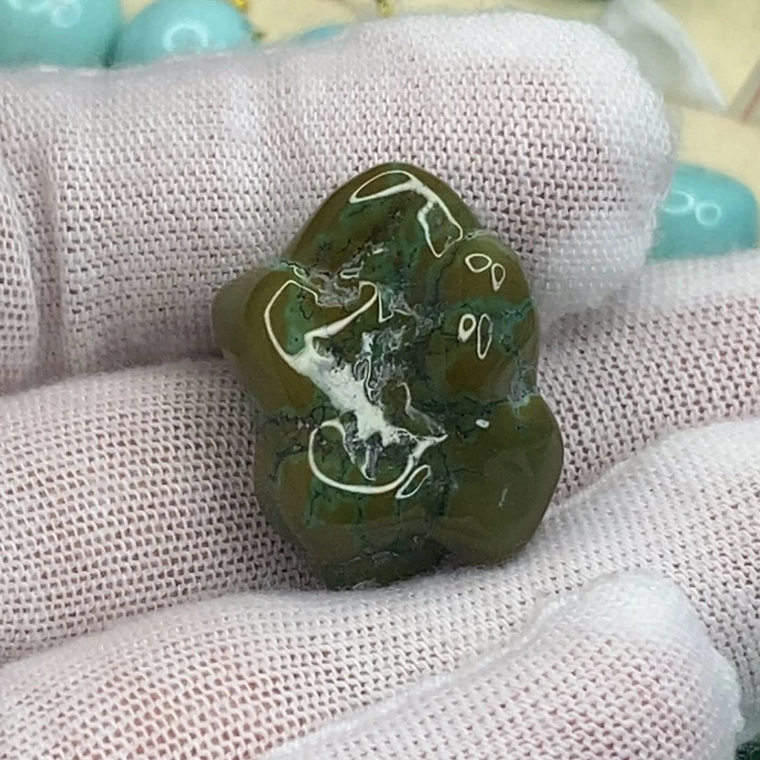 未镶嵌绿松石珠宝奇石