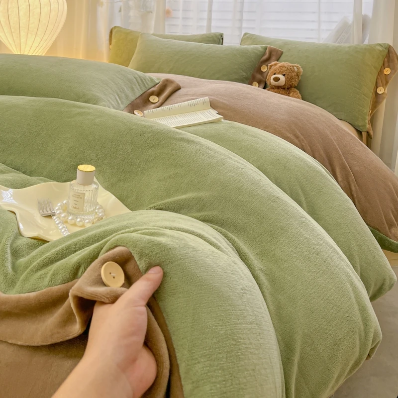 2025新款纯色双拼牛奶绒四件套加厚珊瑚绒床单法兰绒被套三件套