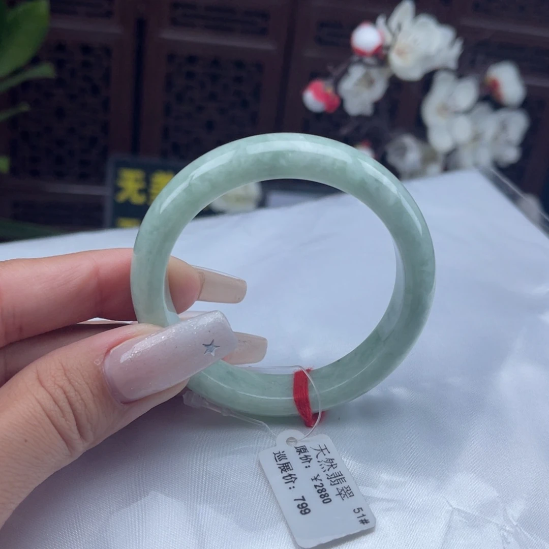 翡翠未镶嵌手镯正圈