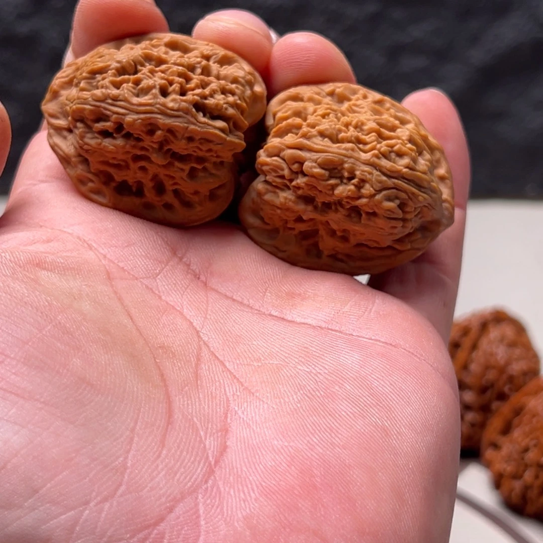 玖***秋文玩核桃吊坠南疆37