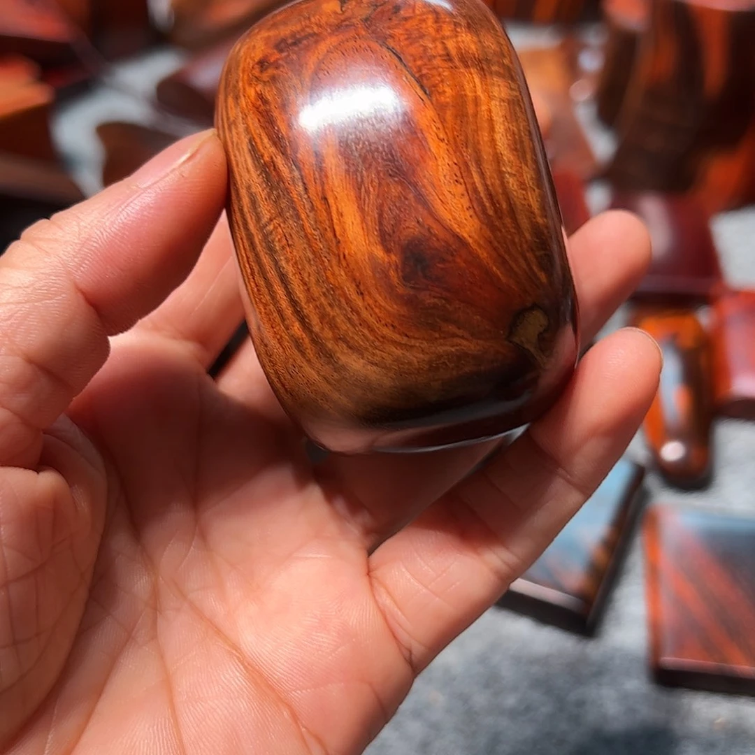 『***』交趾黄檀（大红酸枝）