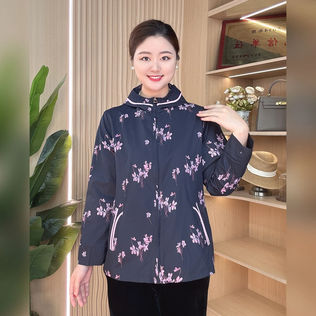 中年妈妈春夏新款薄外套2025年连帽印花宽松大码休闲春秋外套