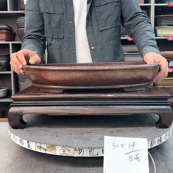 紫砂花盆紫砂的颜色很好看