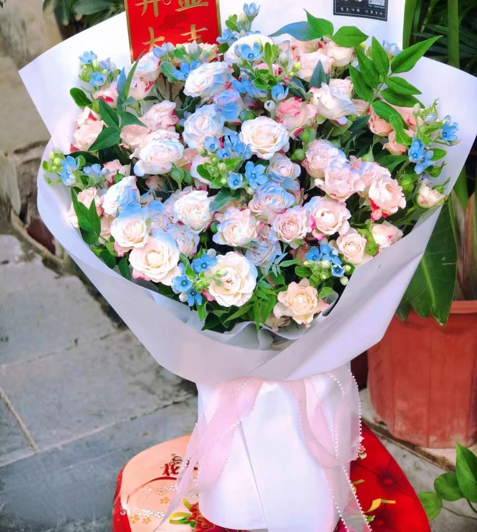 【碎冰蓝折射泡泡】多头玫瑰 云南基地直发鲜花