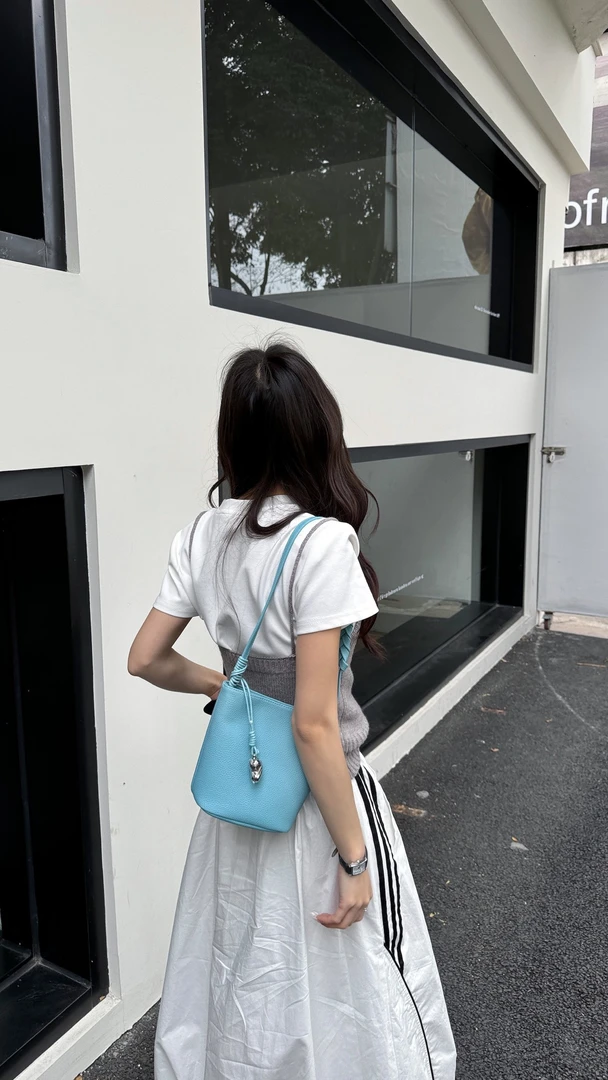 【大小姐5022】斜挎包简约千金风手机袋斜跨包单肩小众耐刮休闲