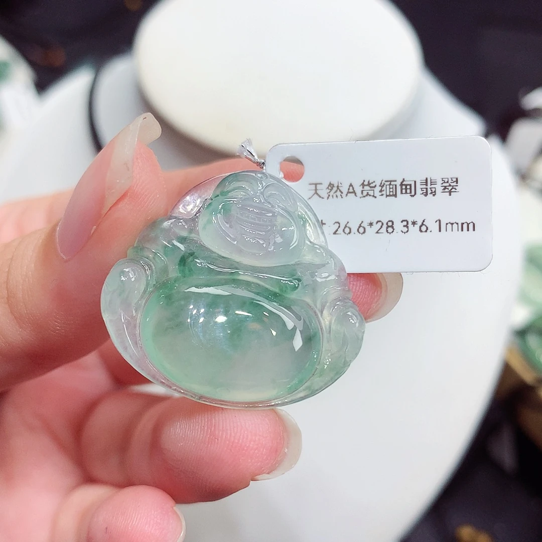 翡翠未镶嵌颈饰翡翠106，26.6/28.3/6.1