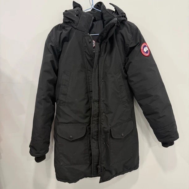 99新 CANADA GOOSE 大鹅衣服 jh