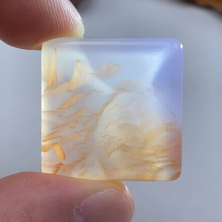 玛瑙/玉髓吊坠未镶嵌峰**吉