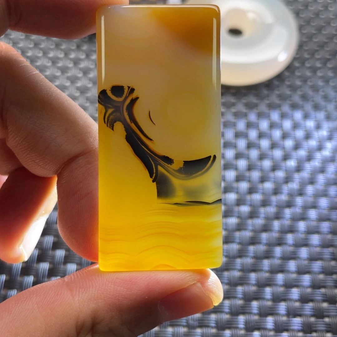 未镶嵌颈饰玛瑙/玉髓俺**下