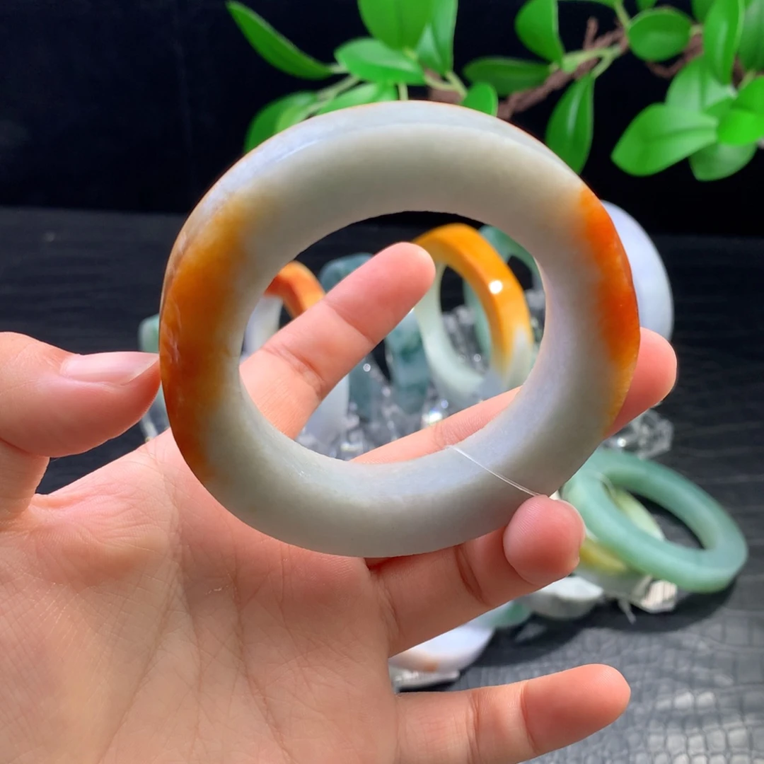 未镶嵌手镯定制翡翠