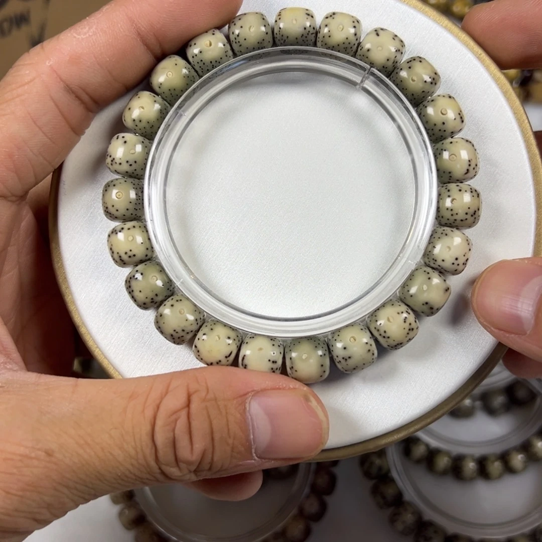 手串星月菩提卡10通体大眼小细星