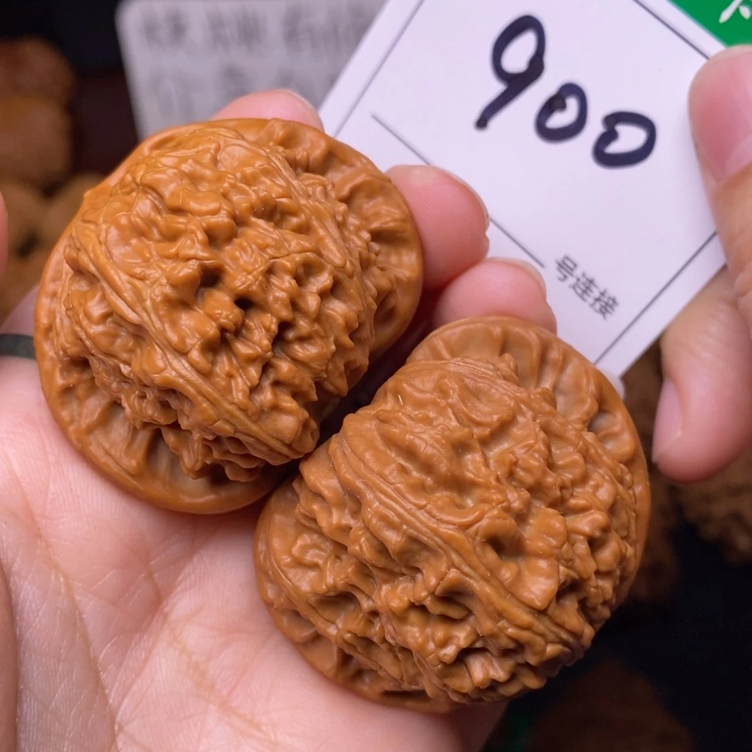 把件文玩核桃900闷尖球白狮子头4.4