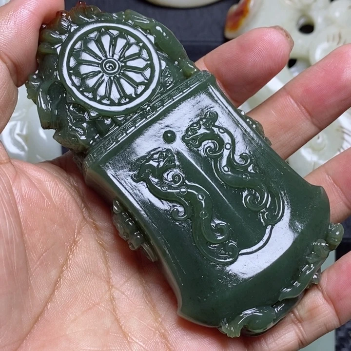 和田玉颈饰未镶嵌木****代