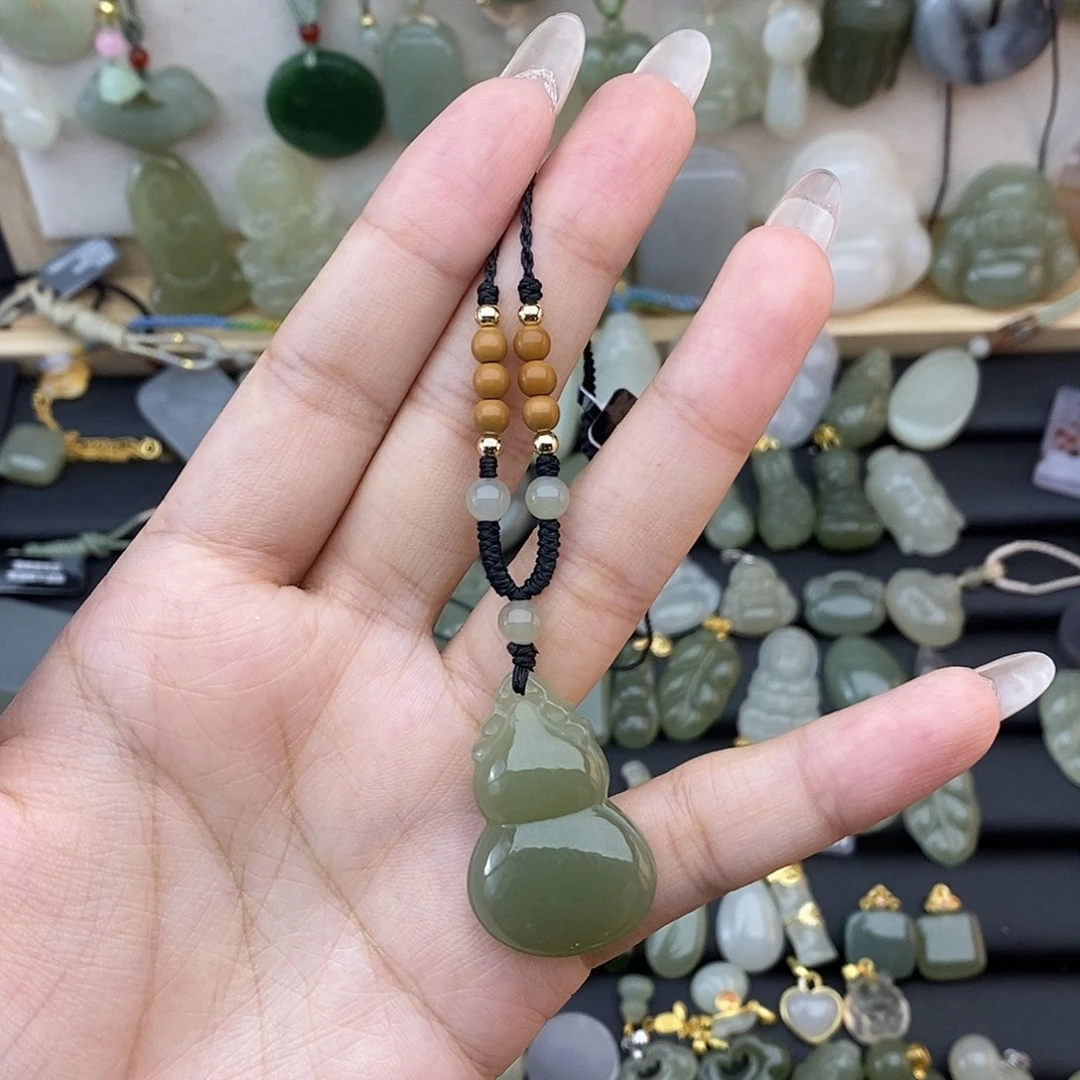 和田玉未镶嵌吊坠(不含链)