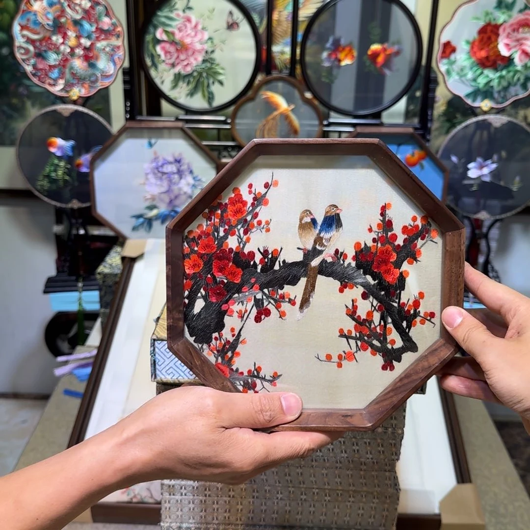 刺绣刺绣工艺精湛