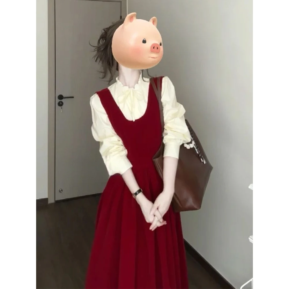 老钱风松弛感女装贵气红色U领背带连衣裙子套装女木耳边立领长