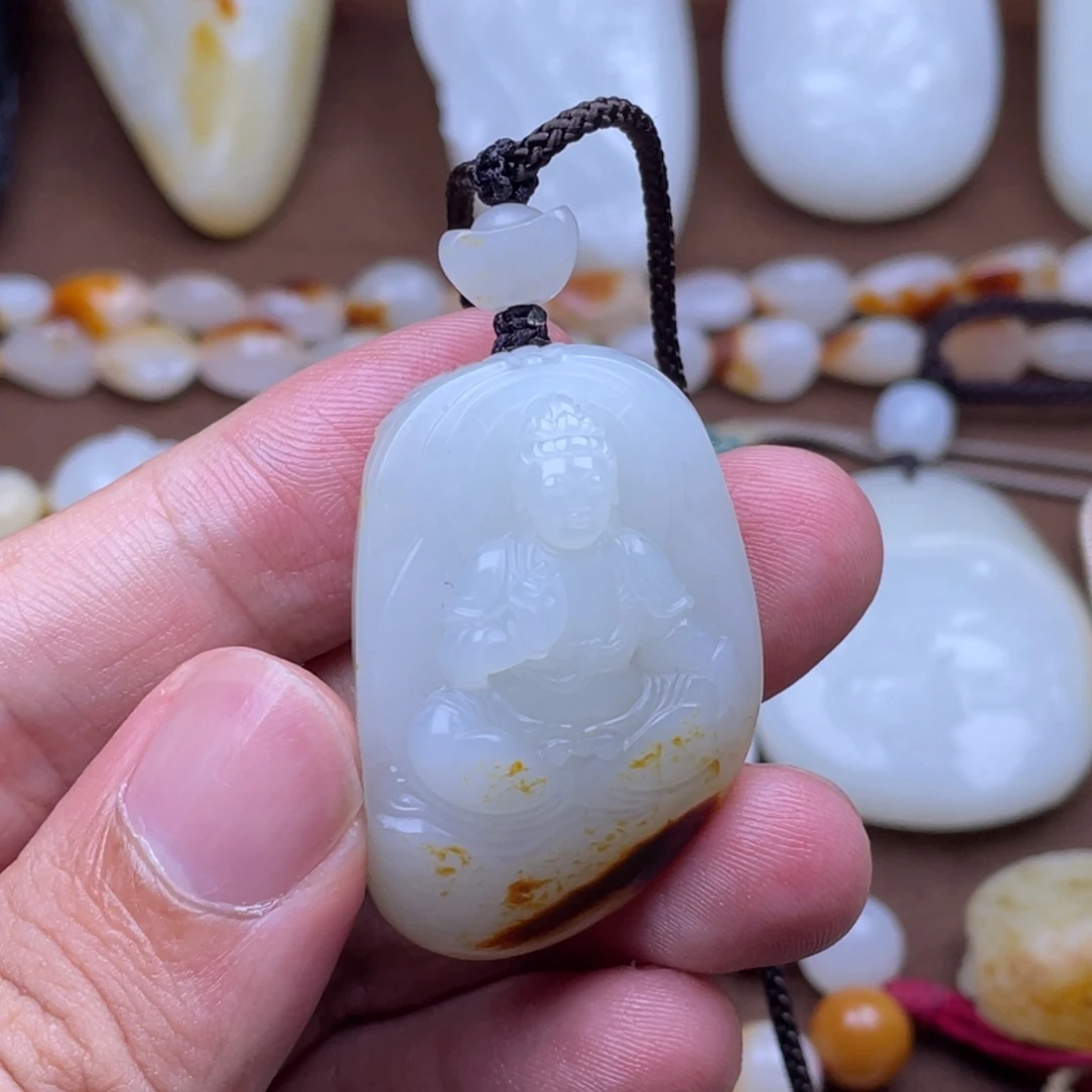 和田玉未镶嵌挂件