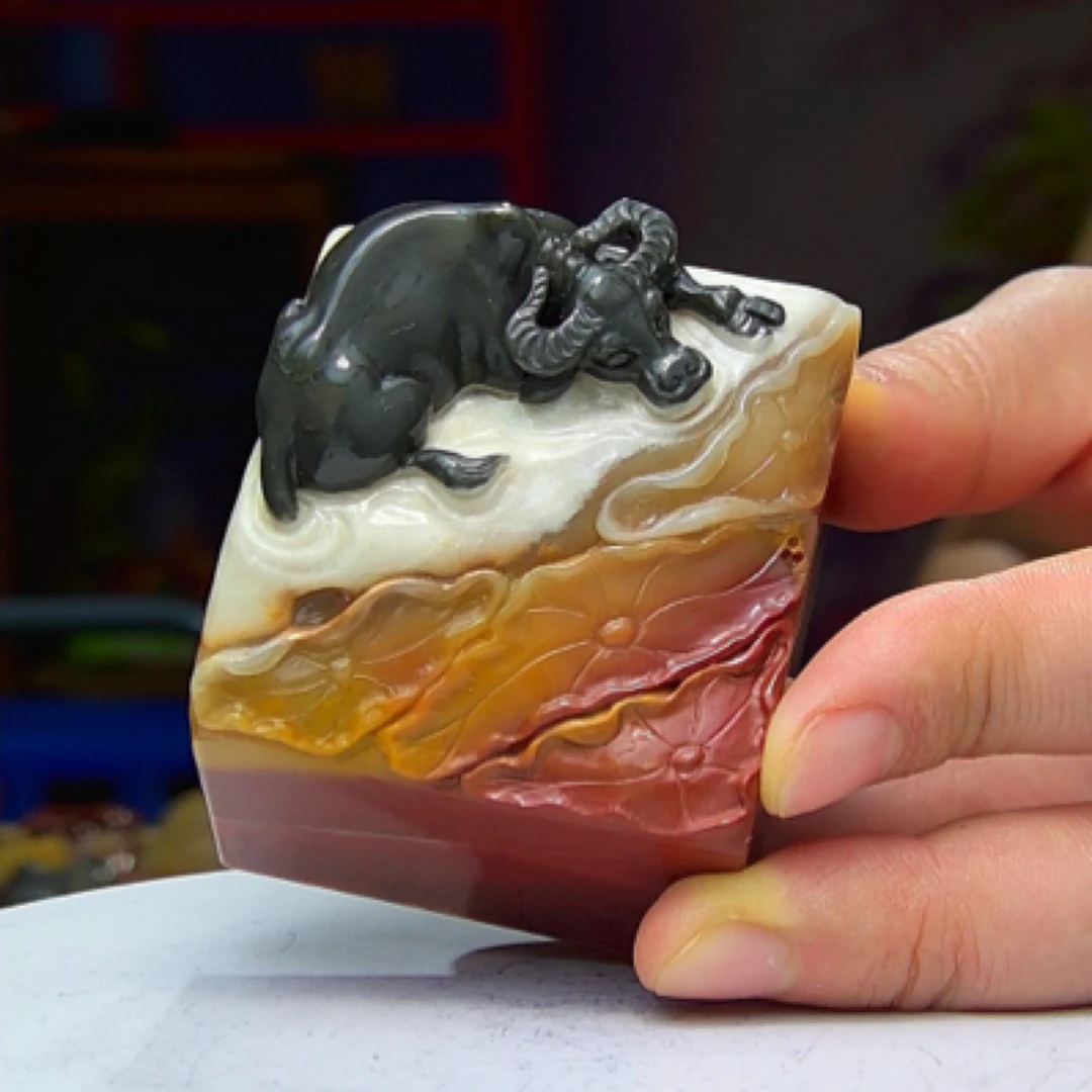 寿山石印章，牛气冲天