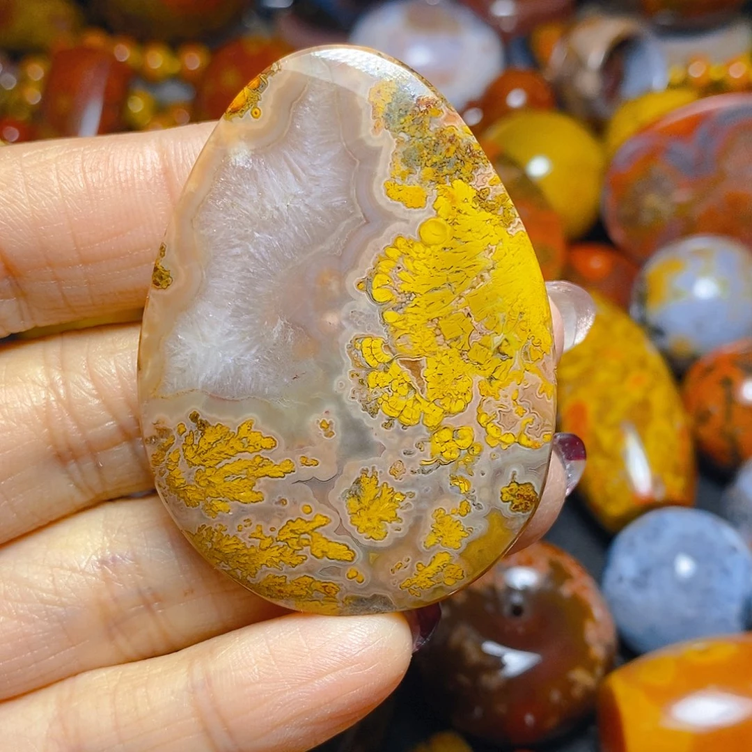 玛瑙/玉髓未镶嵌颈饰