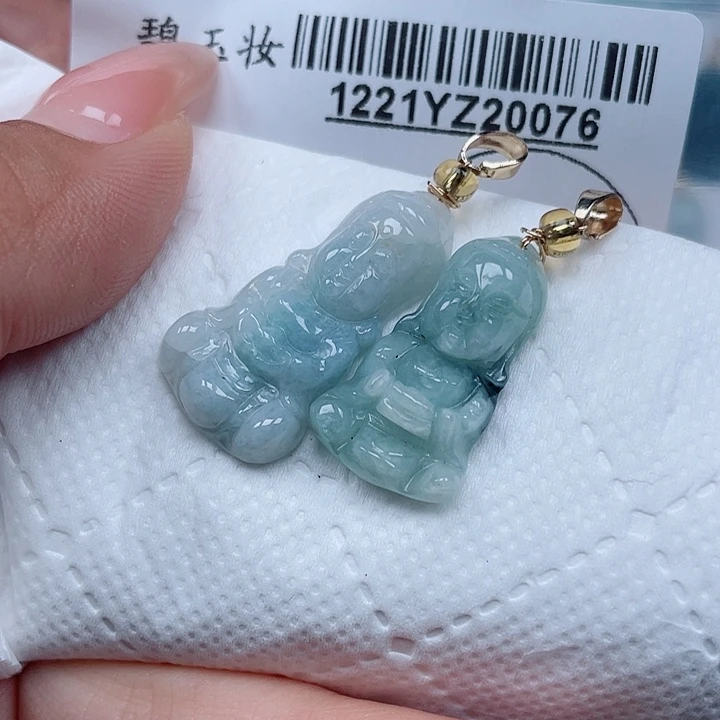 吊坠(不含链)未镶嵌翡翠