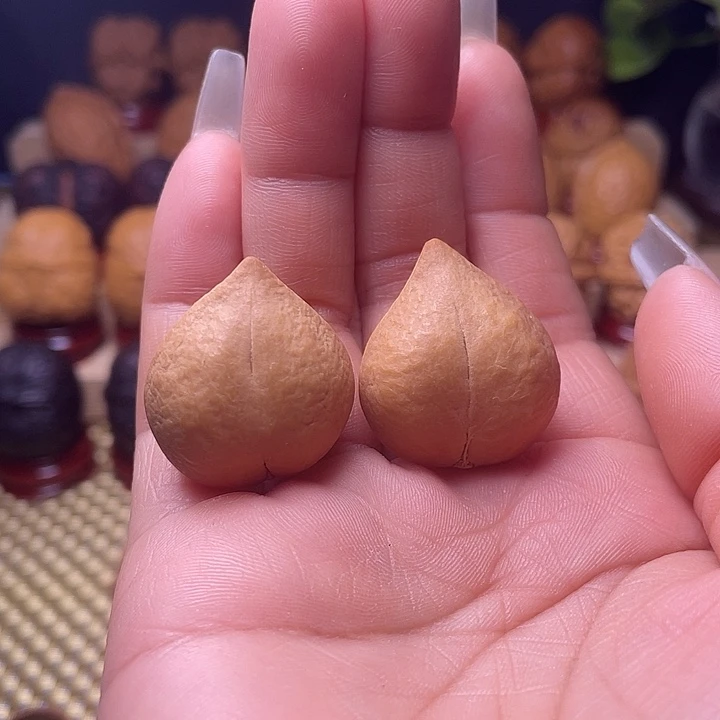 文玩核桃把件8心心相印