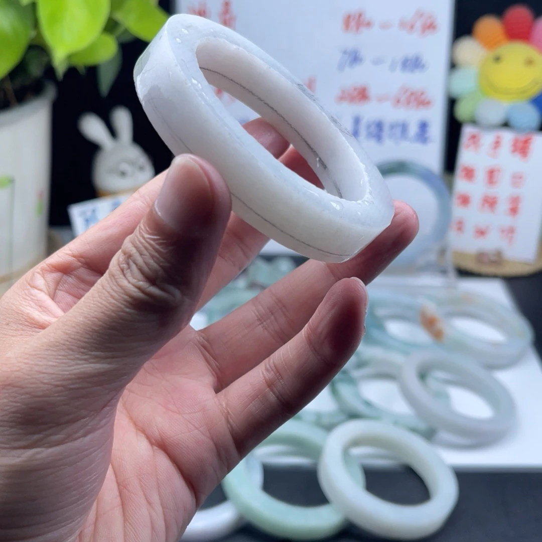 【闪购商品】定制翡翠手镯未镶嵌