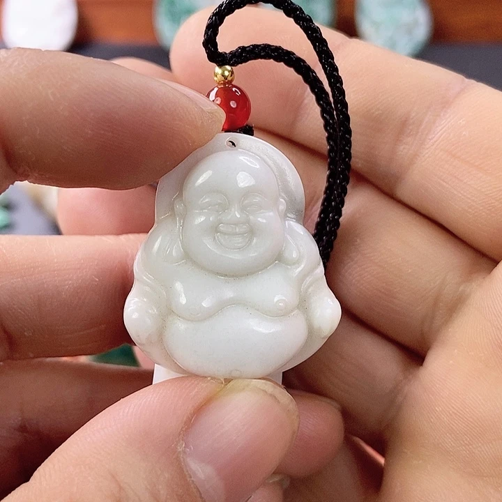 独山玉颈饰未镶嵌