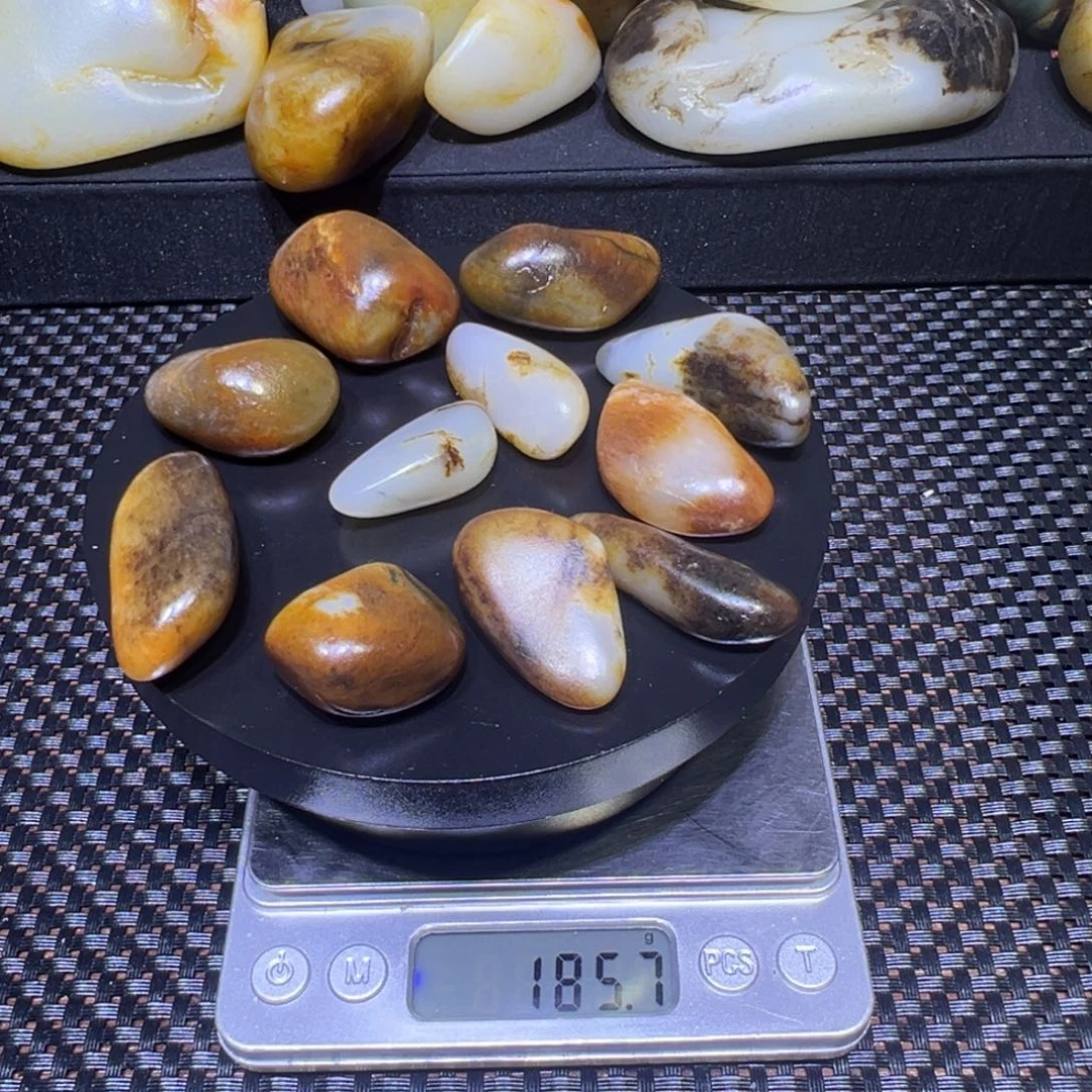 和田玉（子料）未镶嵌吊坠(不含链)185克