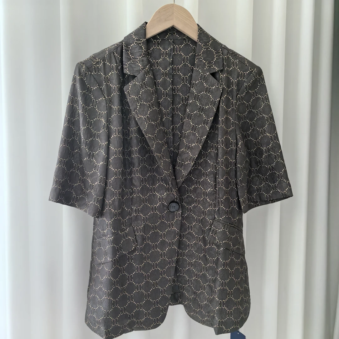 新款桑蚕丝西装外套 W8099