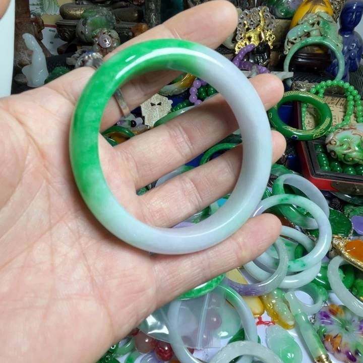 乐****把件滴血莲花菩提