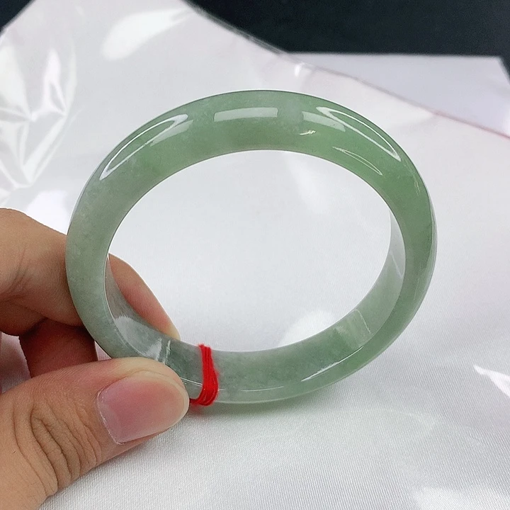 翡翠手镯未镶嵌圈57.5。2034。4