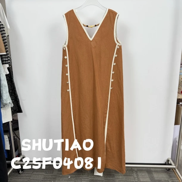 【SHUTIAO】2025夏季：新款小众设计款连衣裙C25F04081