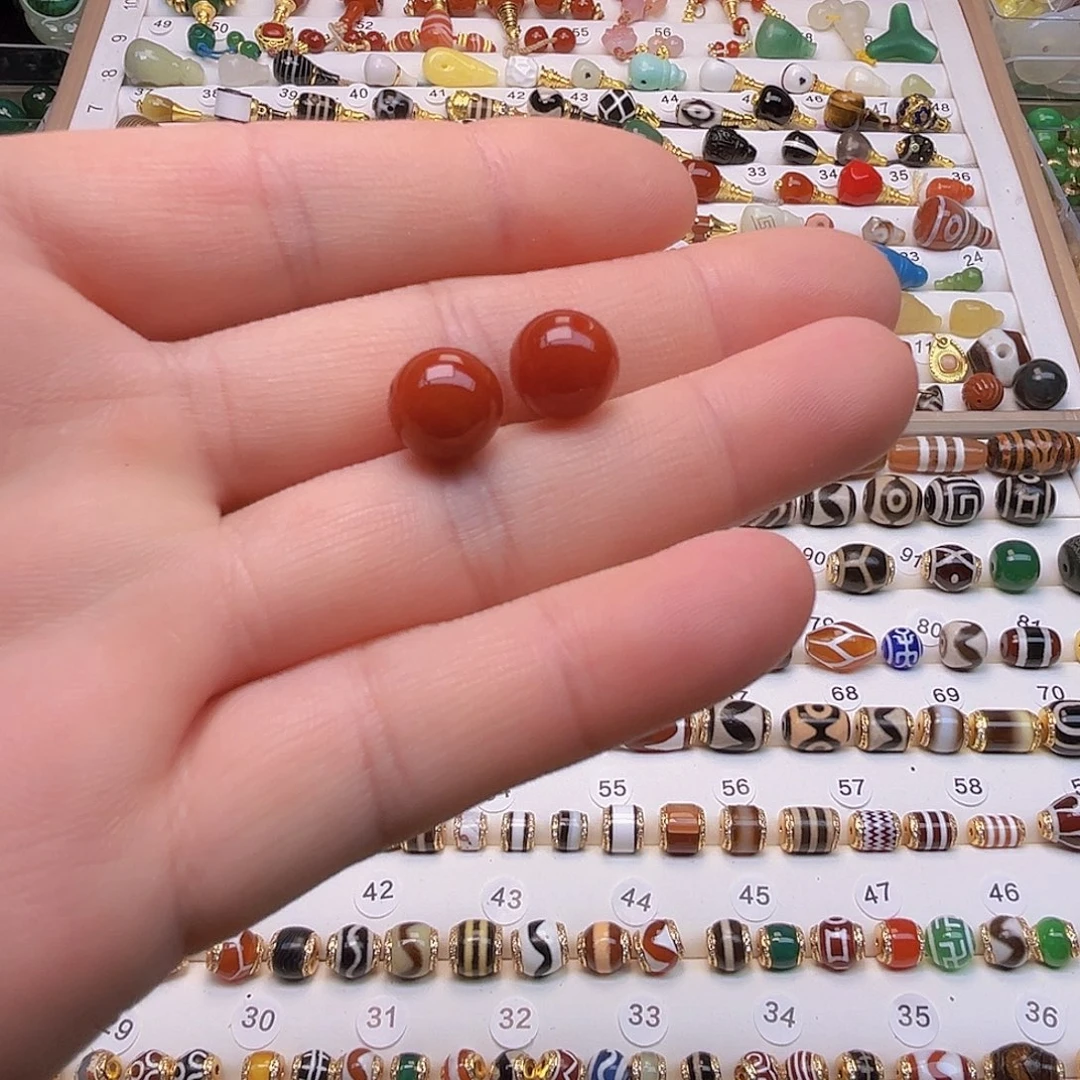 鹿****玛瑙/玉髓未镶嵌颈饰