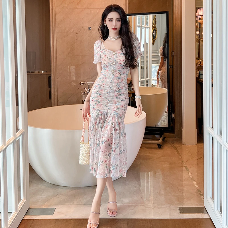 2025夏季新款女装优雅风迷人荷叶袖束腰碎花鱼尾包臀显瘦连衣裙凸