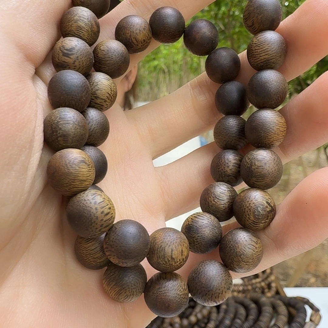 跃***洋沉香沉香碎屑1.0双圈22克绿奇楠