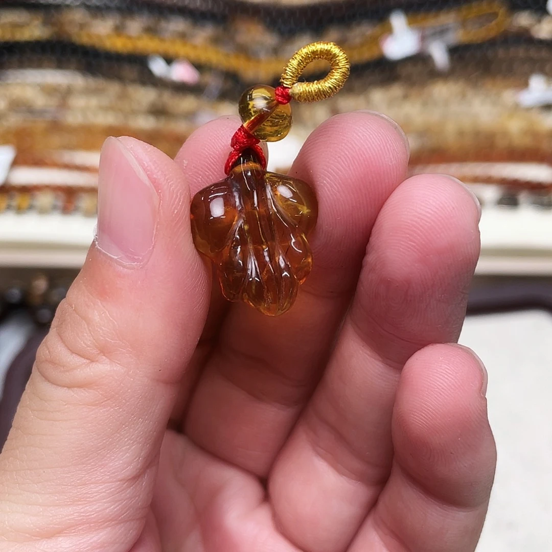 未镶嵌琥珀裸石大
