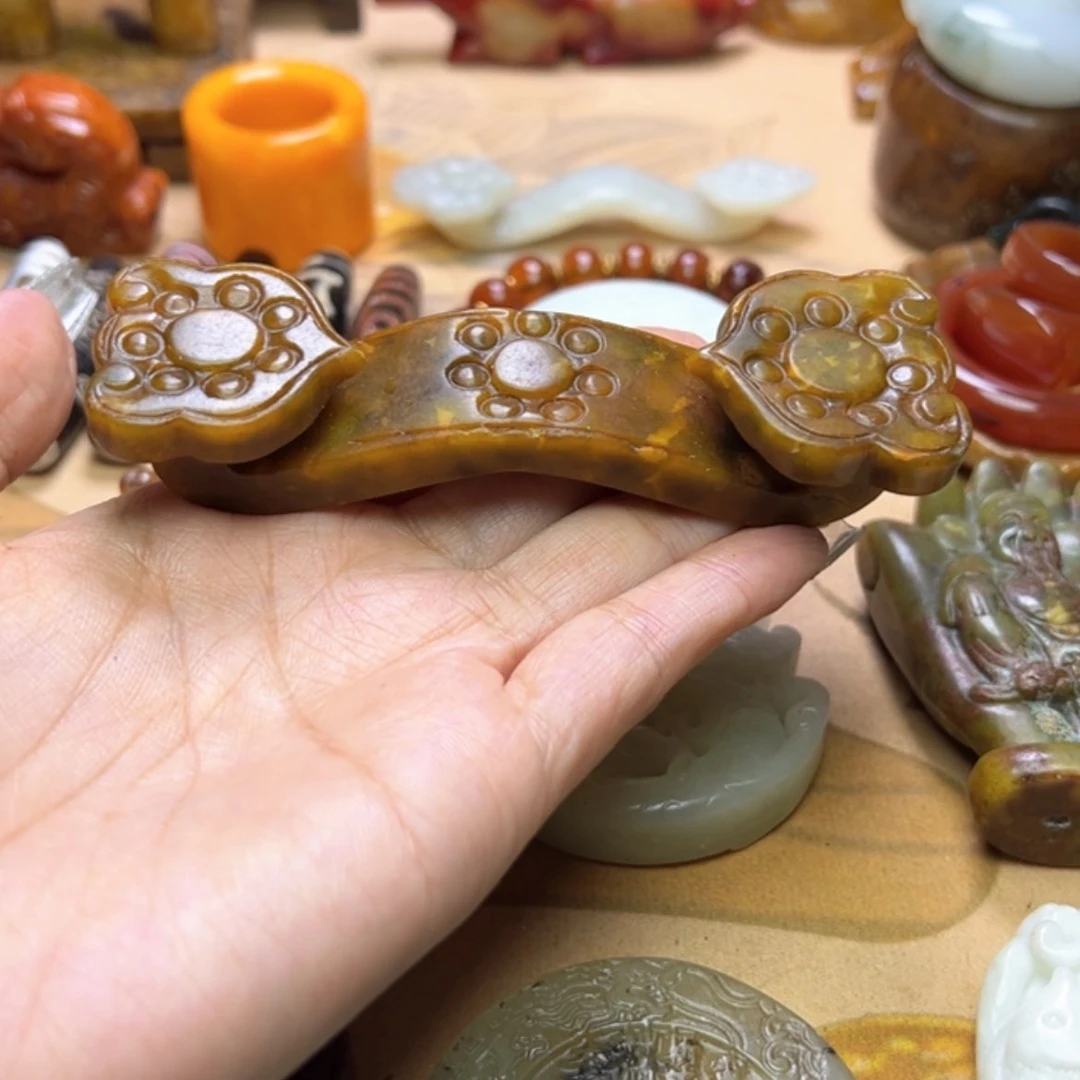 【闪购商品】蛇纹石玉颈饰未镶嵌