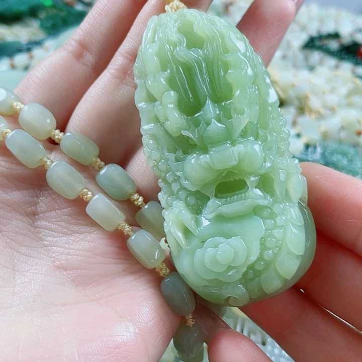 颈饰未镶嵌和田玉