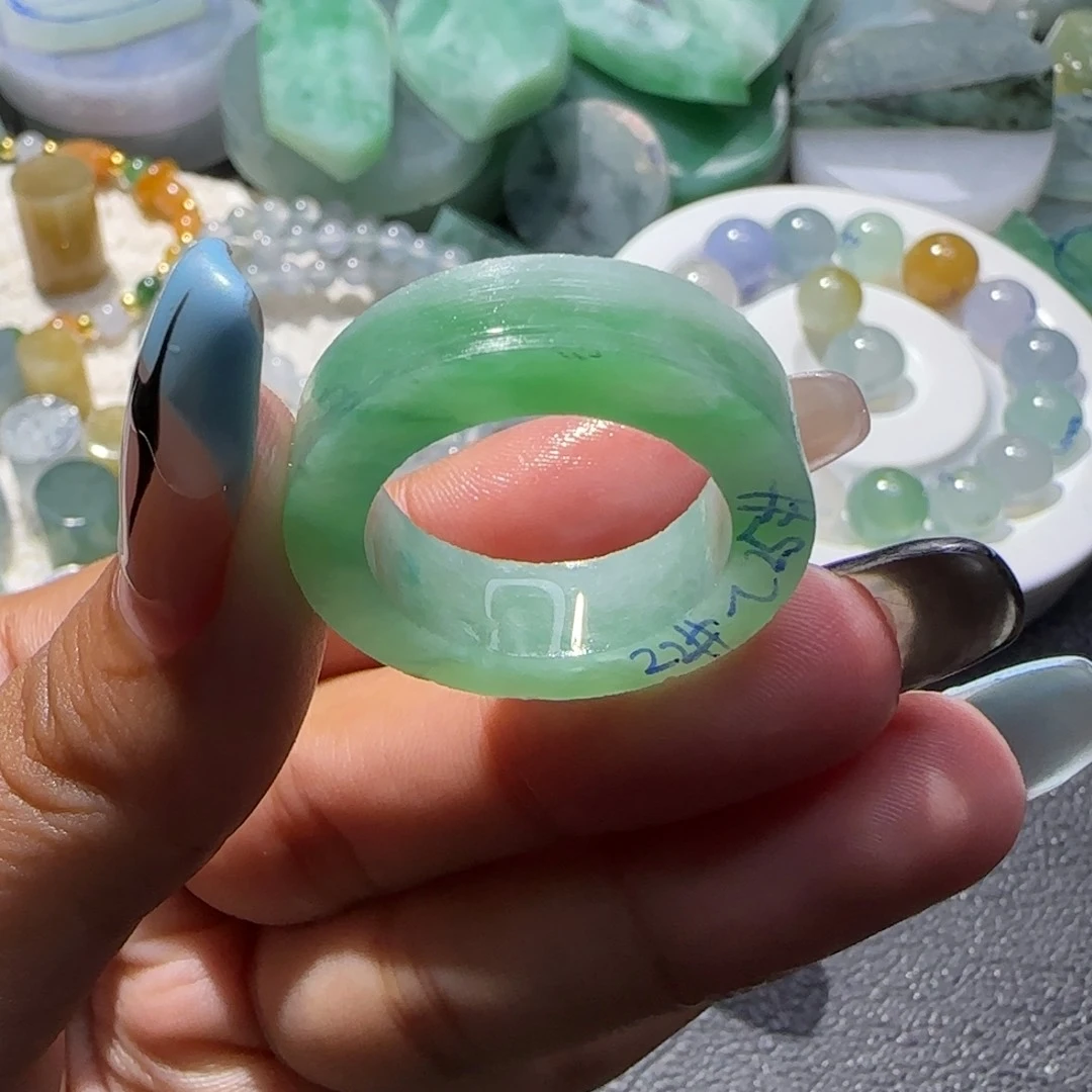 定制翡翠未镶嵌神**主定制