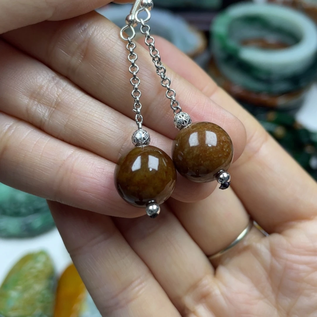 翡翠未镶嵌颈饰牌子