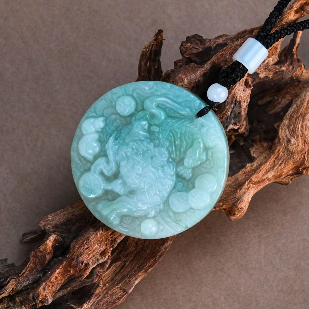 Y-756 天然天山翠 招财貔貅圆牌 配绳 多样性发其一